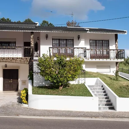 Moradia Em Vilar Dos Prazeres 奥雷堡垒