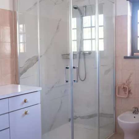 Moradia Em Vilar Dos Prazeres