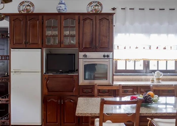 Moradia Em Vilar Dos Prazeres *